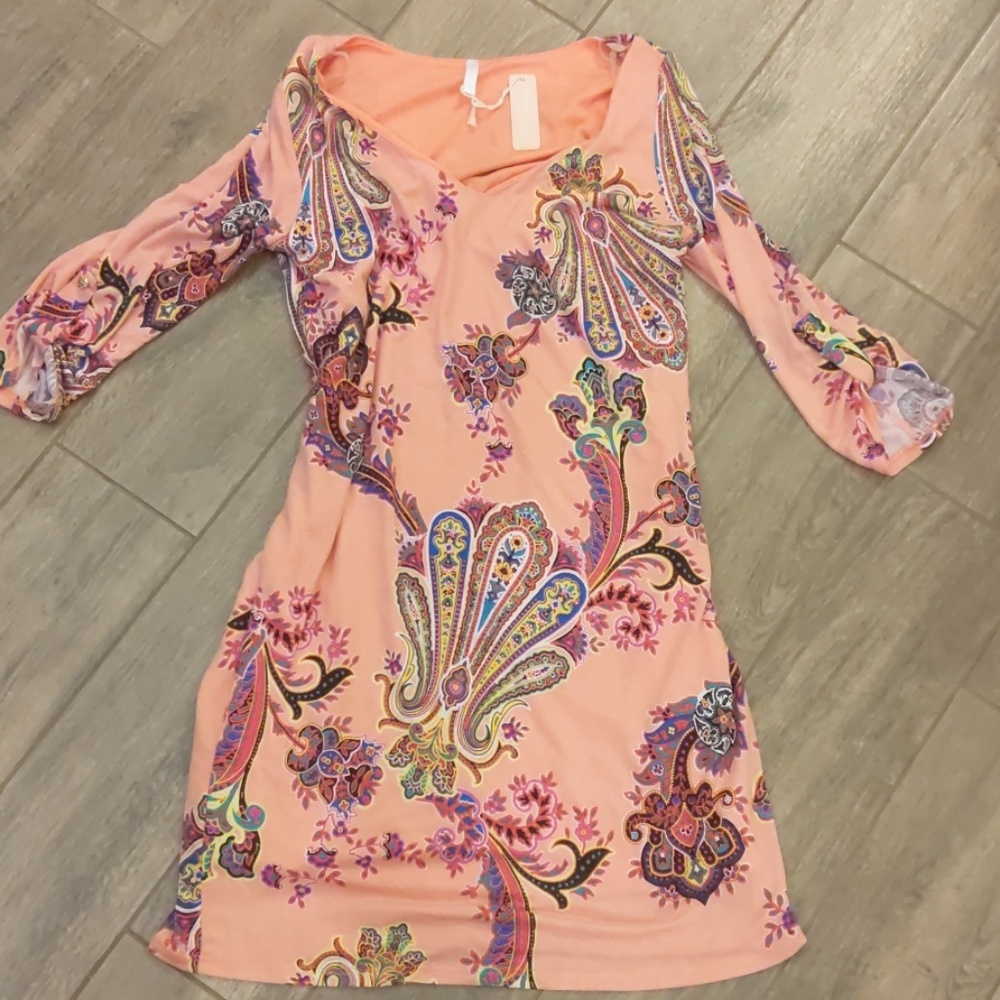 Maternity dress Peach Paisley Size M. 3/4 sleeves